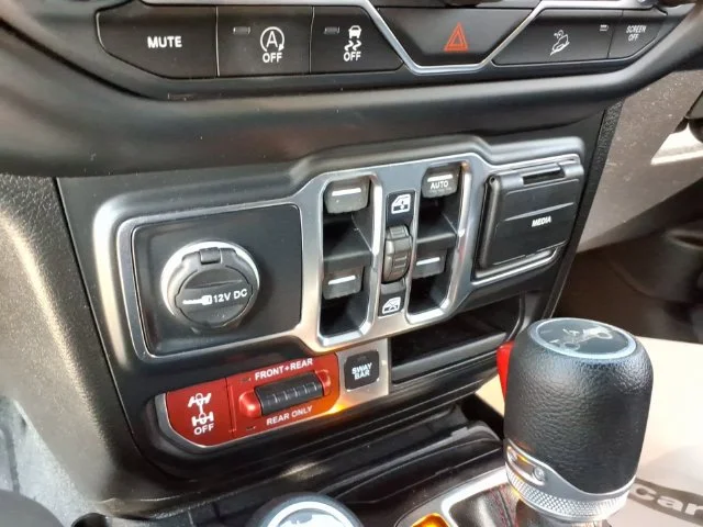 Used 2019 Blue Jeep Unlimited Rubicon image 30
