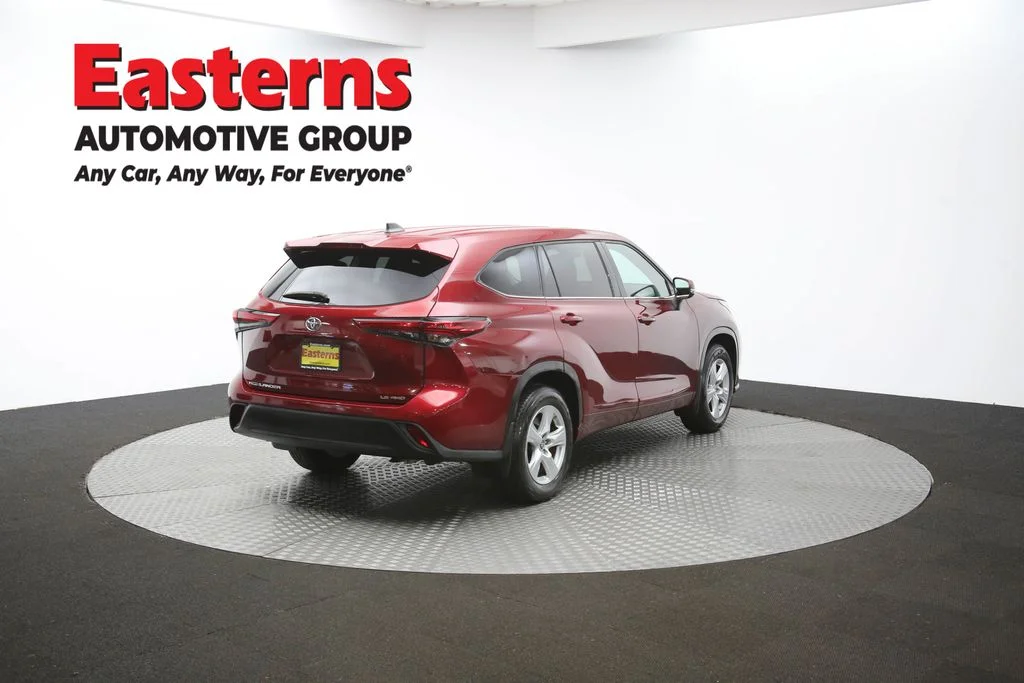 Used 2022 Red Toyota LE image 40