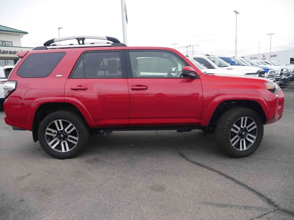 Used 2020 Red Toyota SR5 image 23