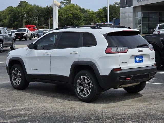 Used 2022 Bright White Clearcoat Jeep Trailhawk image 8