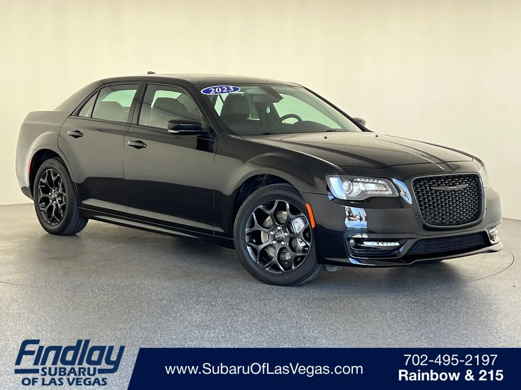 2023 Chrysler 300 Touring L AWD's photo
