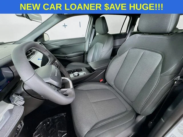 New 2026 Bright White Clear-Coat Exterior Paint Jeep  image 19