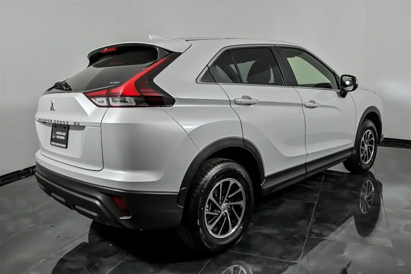 New 2026 White Diamond Mitsubishi ES 1.5T S-AWC image 9