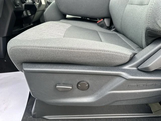 New 2026 Oxford White Ford F-350® XLT image 15