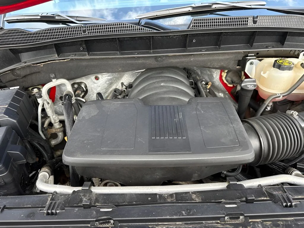 Used 2021 Red GMC AT4 image 34