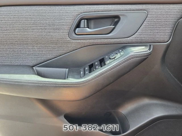 Used 2021 Black Nissan S image 27