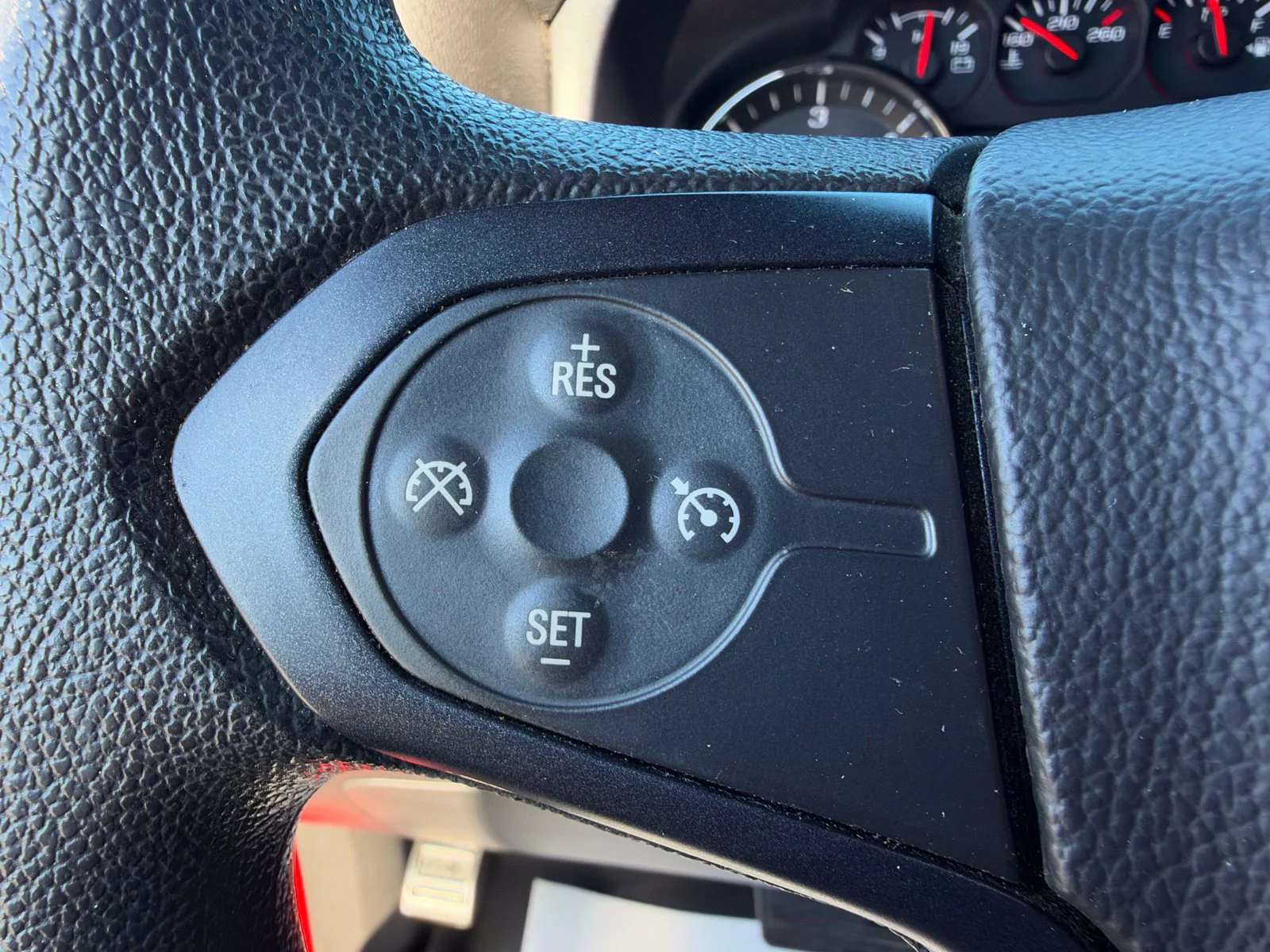 Used 2016 Red Chevrolet Custom image 38