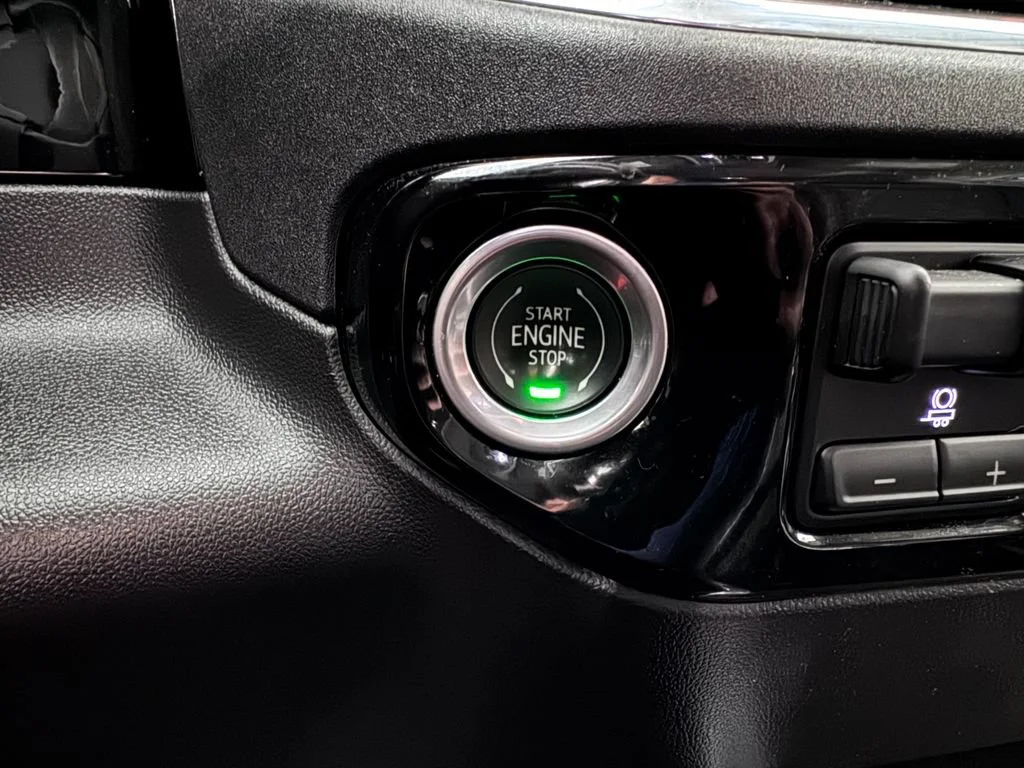 2023 GMC Sierra 1500 SLT - Photo 24