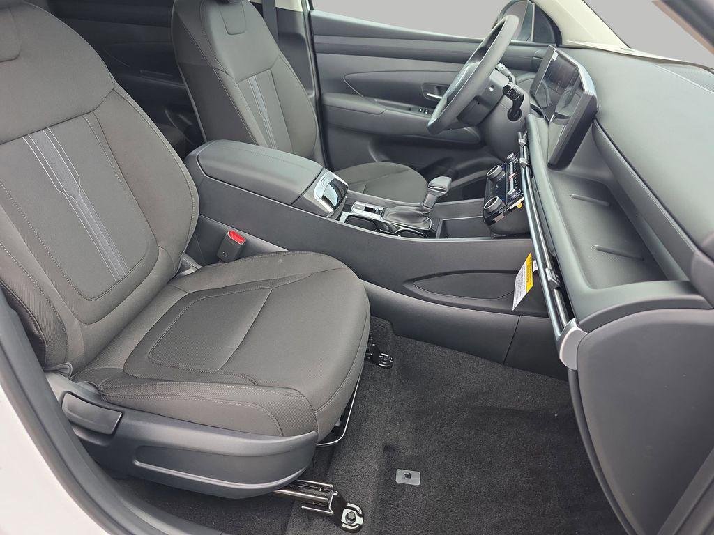 New 2026 White Pearl Hyundai SEL FWD image 28