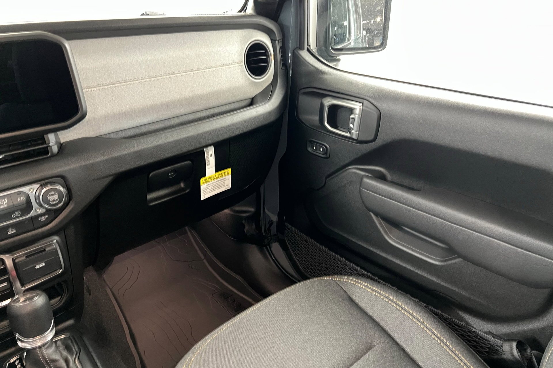2025 Jeep Gladiator Sport S - Photo 11
