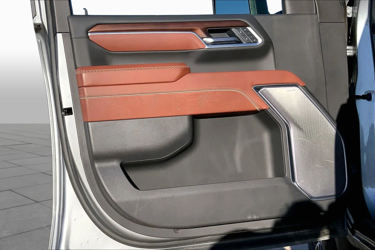 Used 2025 Sterling Metallic GMC Denali Ultimate image 21