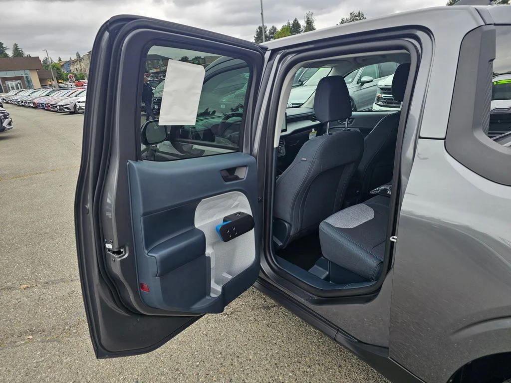 New 2025 Carbonized Gray Metallic Ford XLT image 16