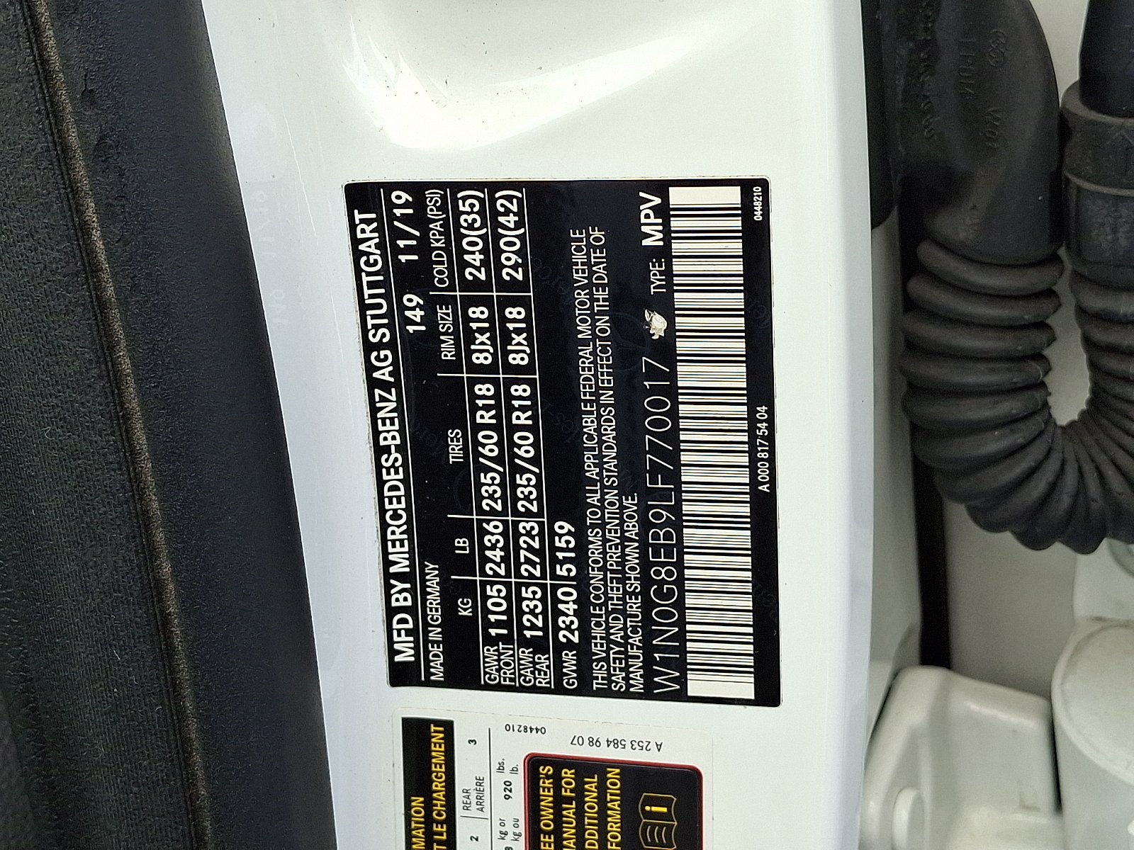 Used 2020 Polar White - 149 Mercedes-Benz 4MATIC® image 26