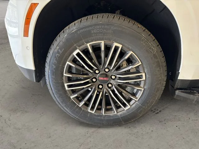 New 2026 White GMC Elevation image 15