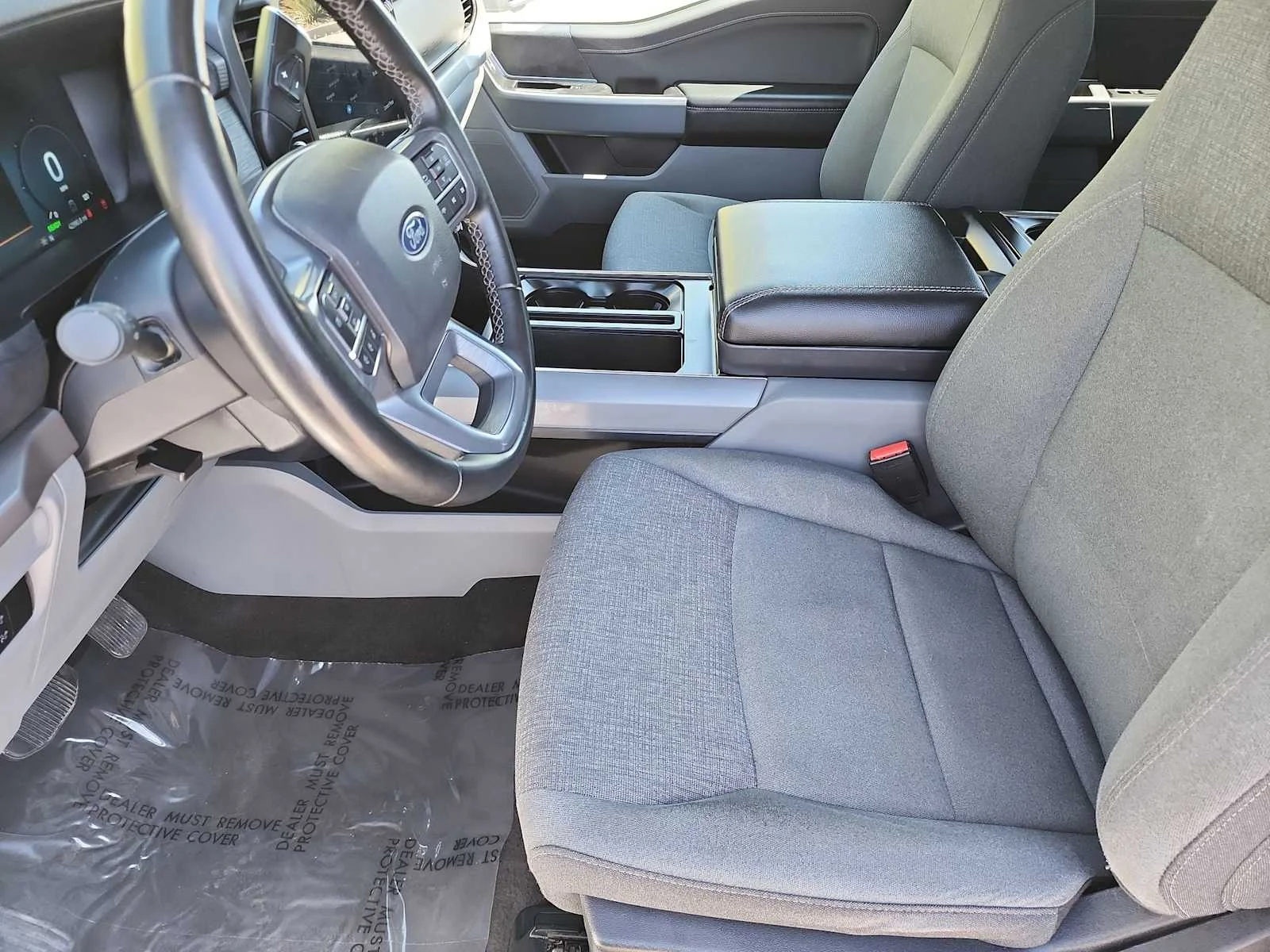 Used 2024 Oxford White Ford XLT image 15