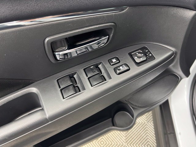 Used 2026 White Diamond Mitsubishi 2.0 ES image 13