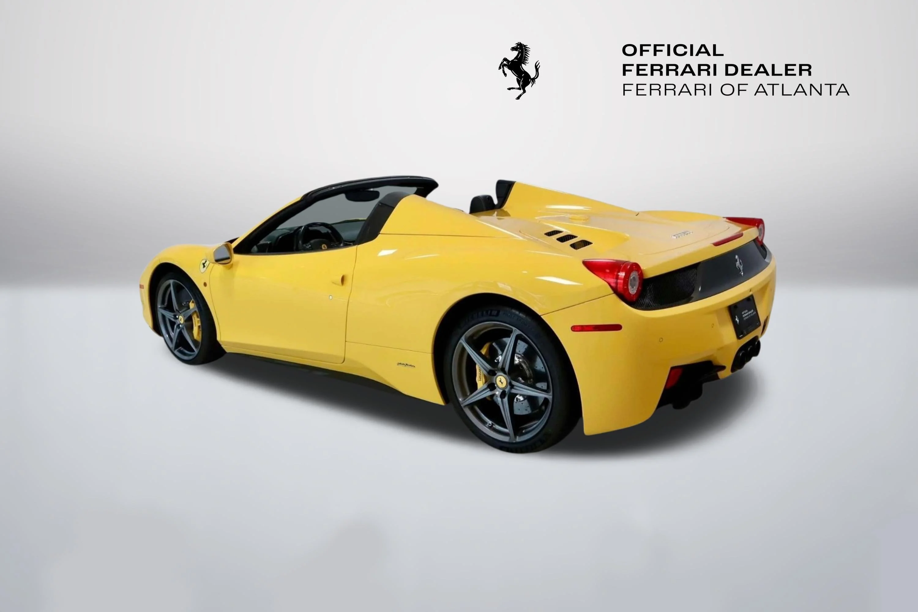 Used 2013 Giallo Modena Ferrari  image 3