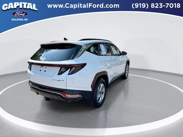 Used 2023 White Hyundai SEL image 8