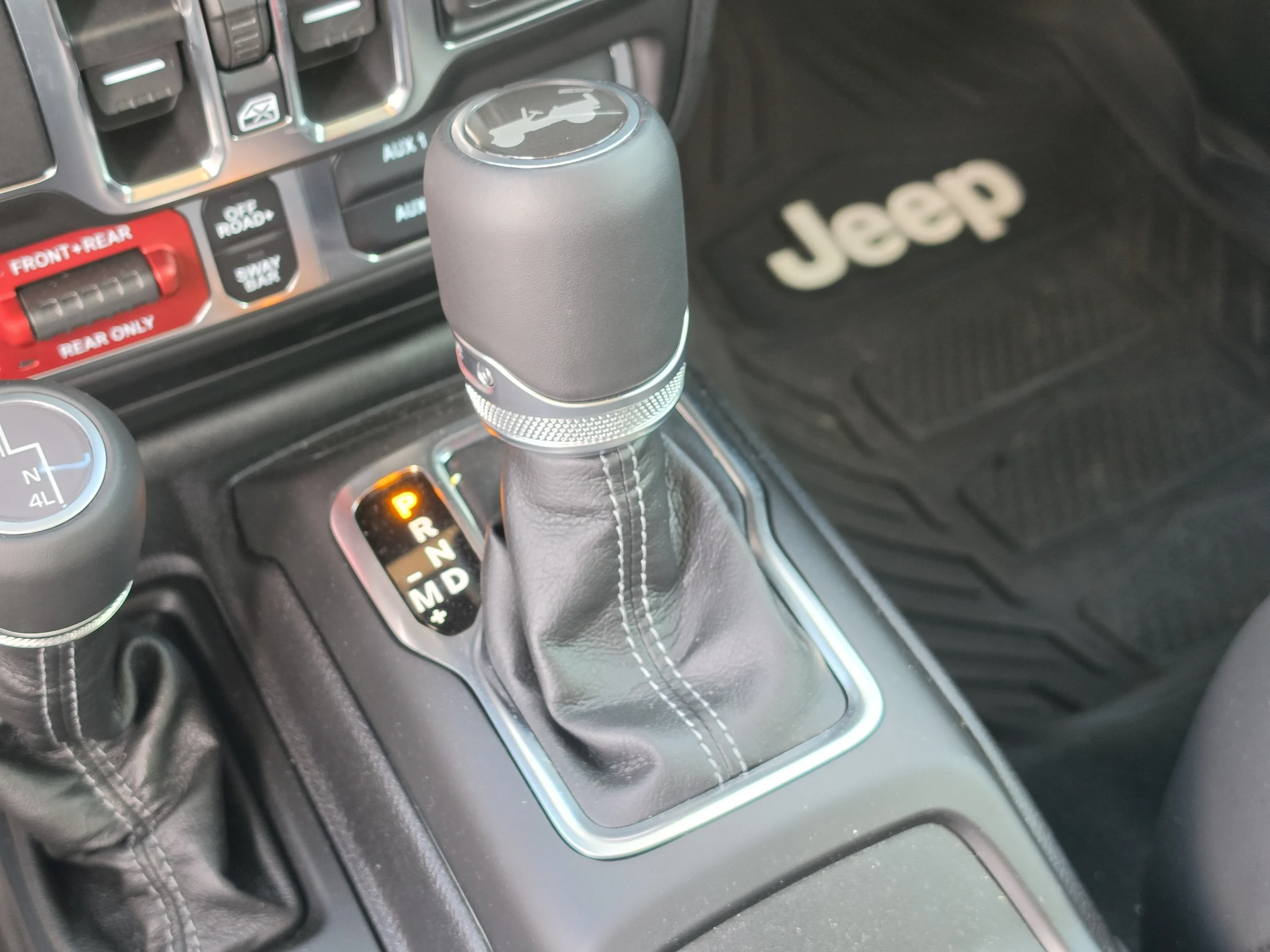 Used 2026 Black Clearcoat Jeep Rubicon image 32