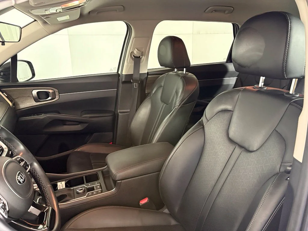 Used 2021 Silver Kia EX image 17