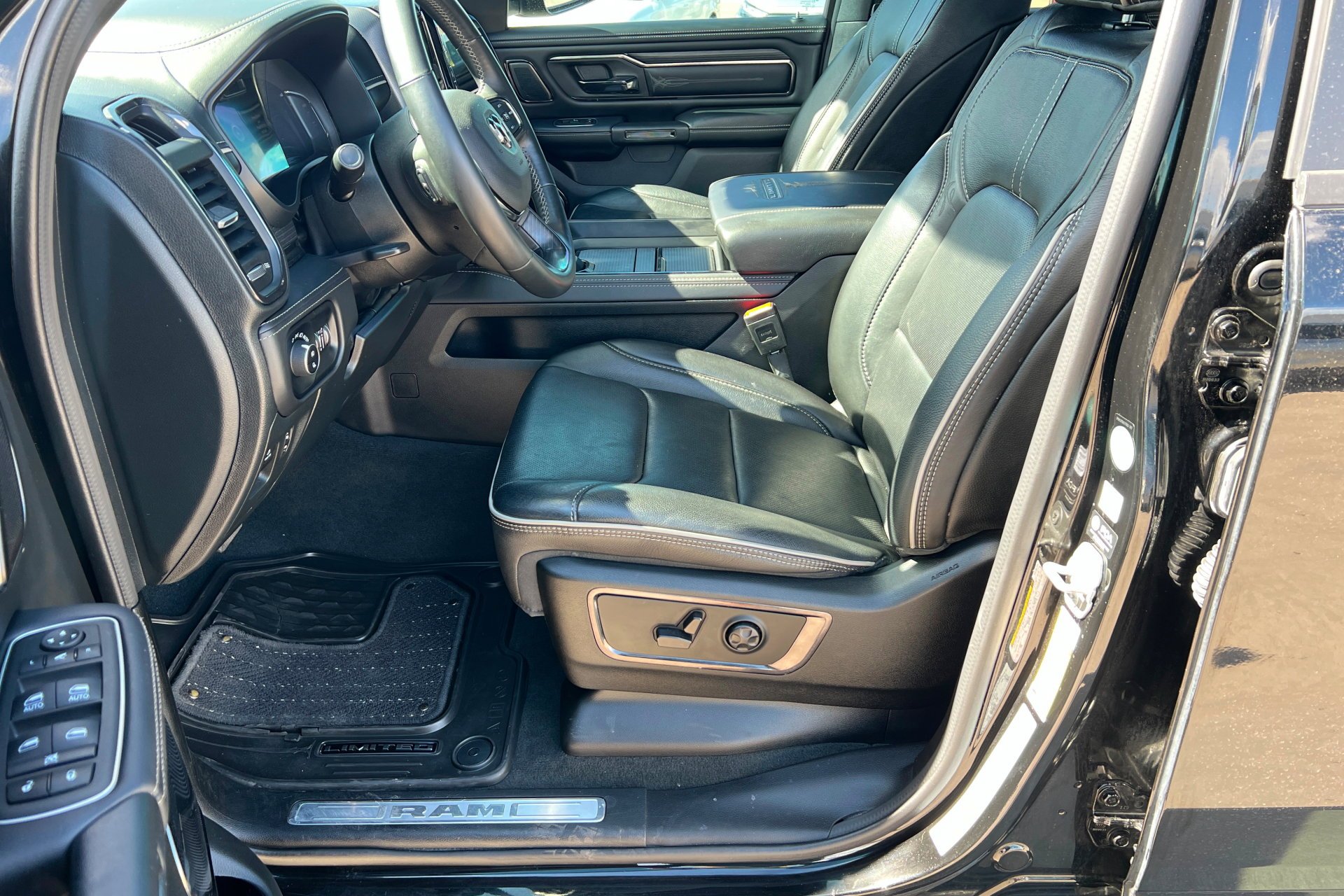 2024 RAM Ram 1500 Pickup Limited - Photo 18