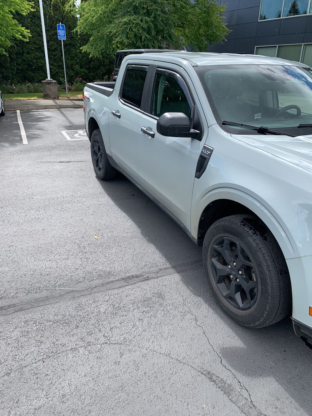 Used 2024 Cactus Ford XLT image 7