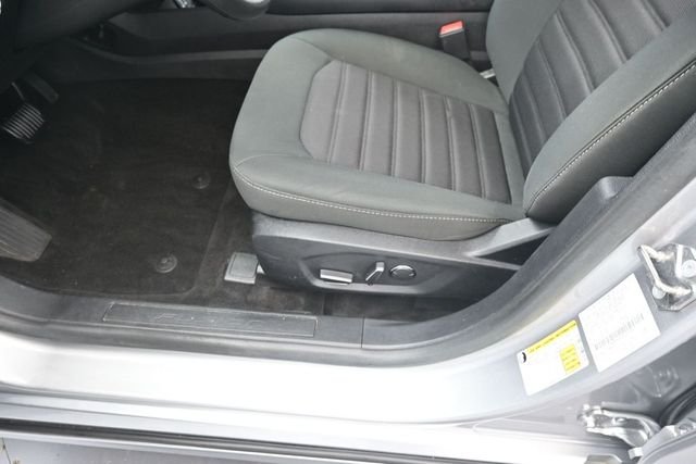 Used 2020 Silver Metallic Ford SE image 13
