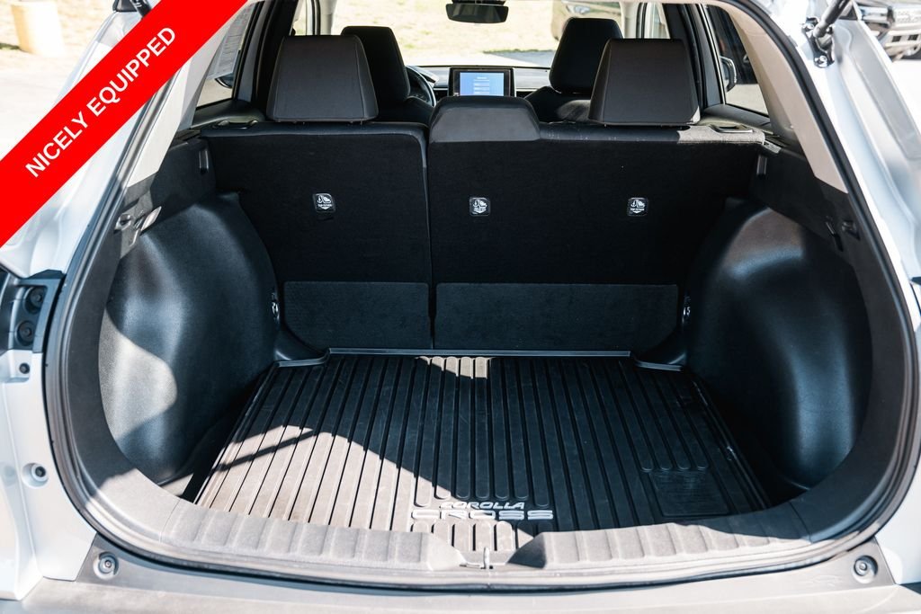 Certified Used 2024 Silver Toyota LE image 7