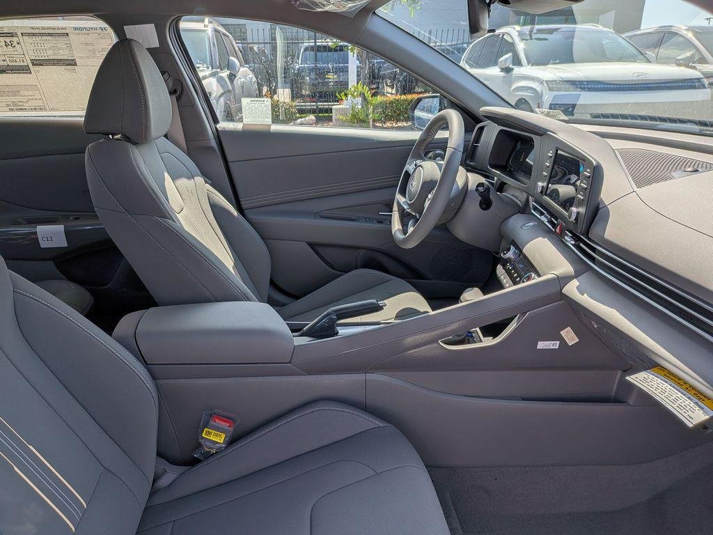 New 2026 Black Hyundai SEL Sport image 30