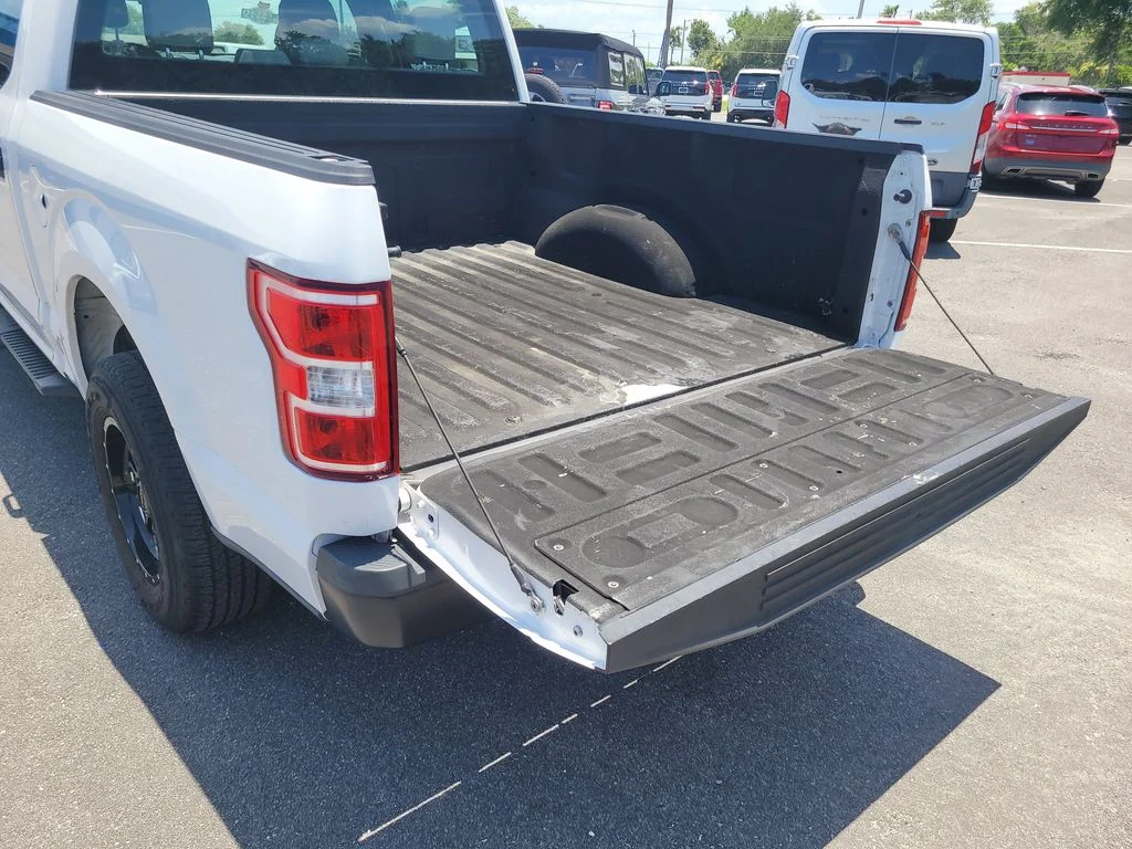Used 2018 White Ford XL image 7