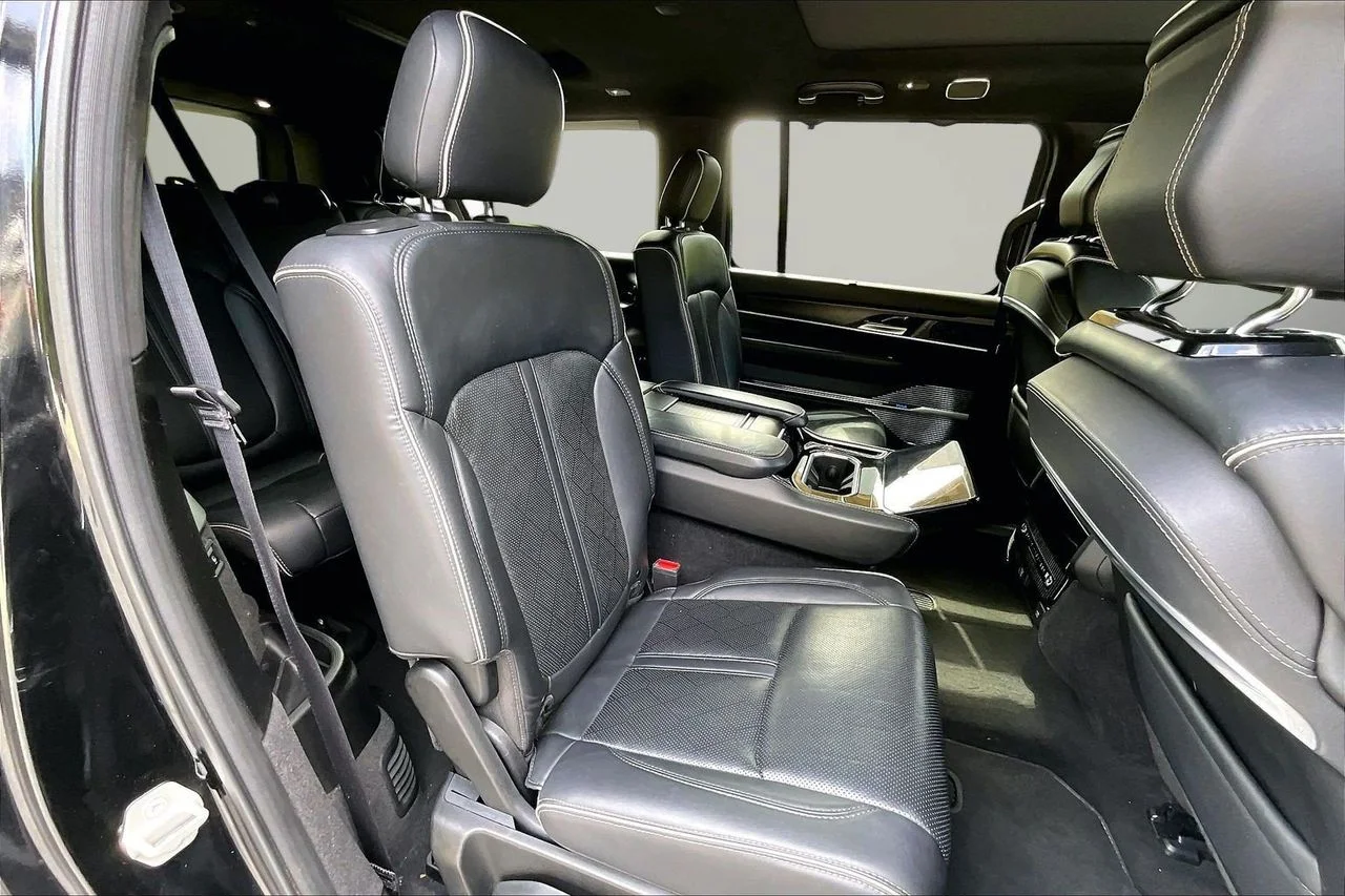 Used 2024 Black Jeep Series II image 24