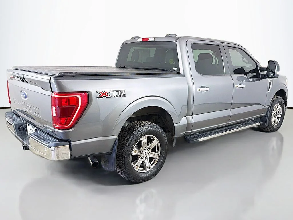 Used 2021 Carbonized Gray Metallic Ford XLT image 9