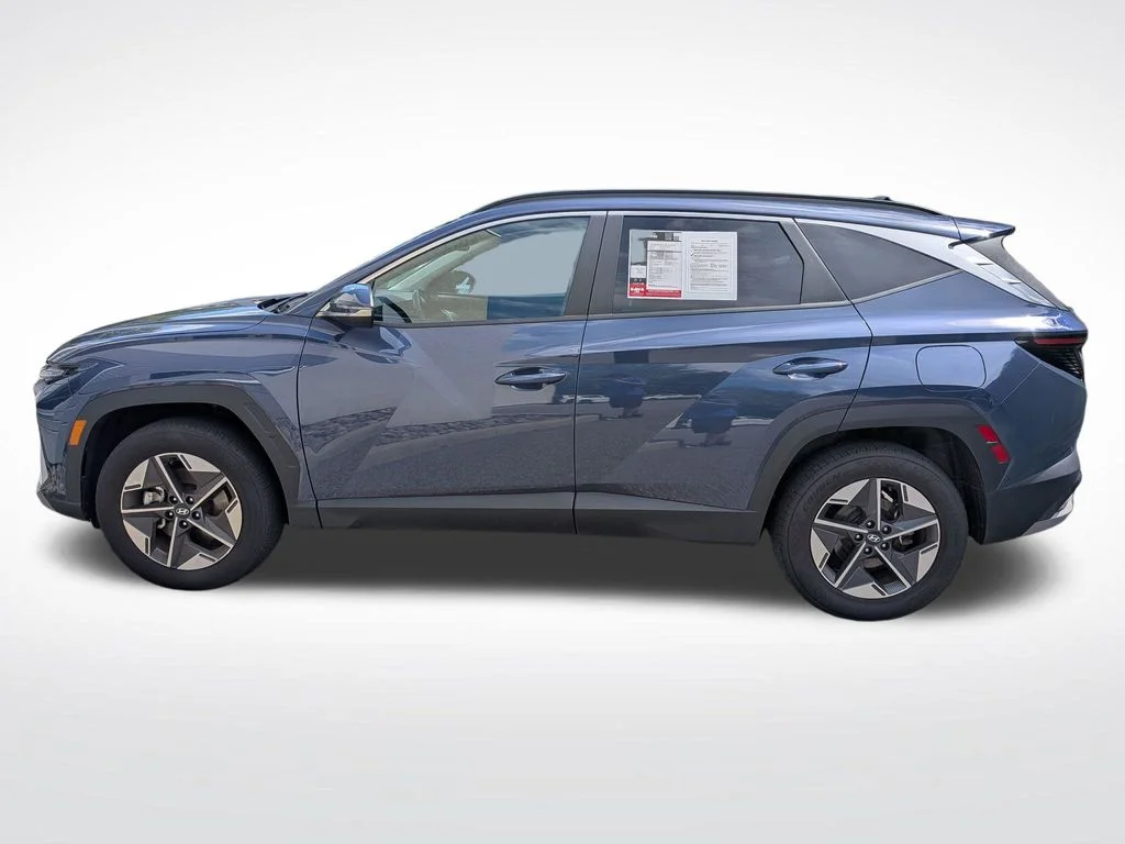 Used 2025 Blue Hyundai SEL Convenience image 6