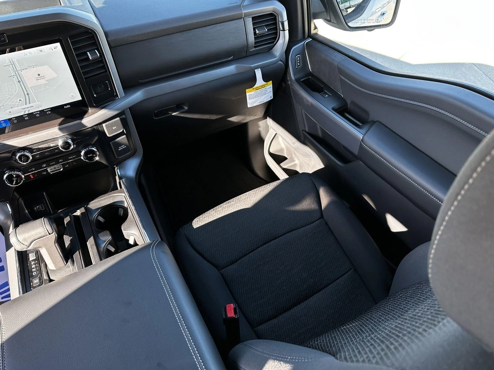 New 2026 Oxford White Ford XLT image 17