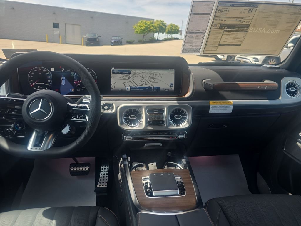 New 2026 MANUFAKTUR Exclusive Cardinal Red Magno Mercedes-Benz AMG® G 63 SUV image 12