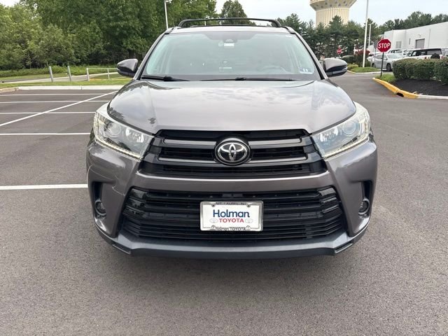 Used 2019 Gray Toyota SE image 2