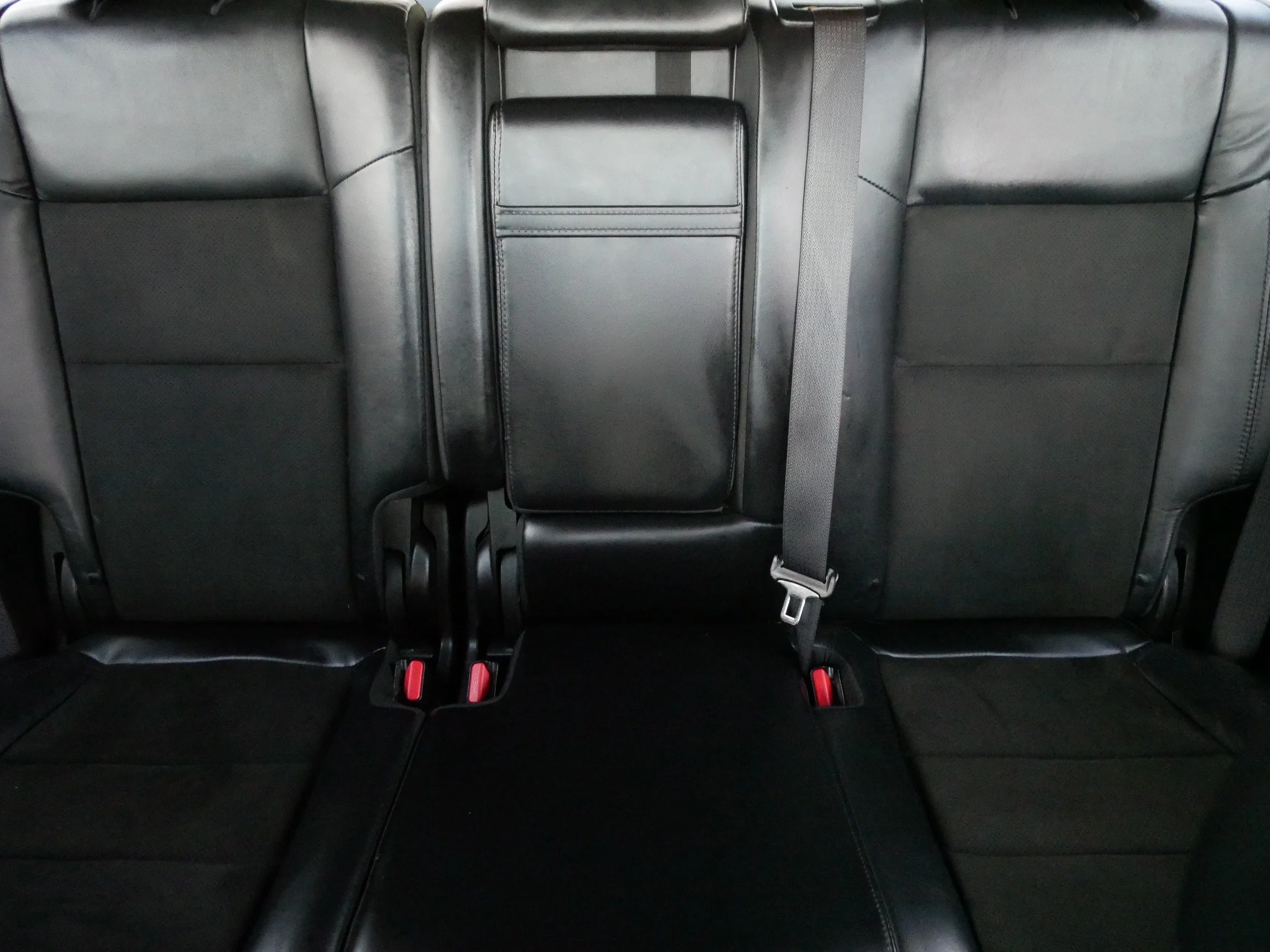 Used 2019 Billet Silver Metallic Clearcoat Jeep Altitude image 13