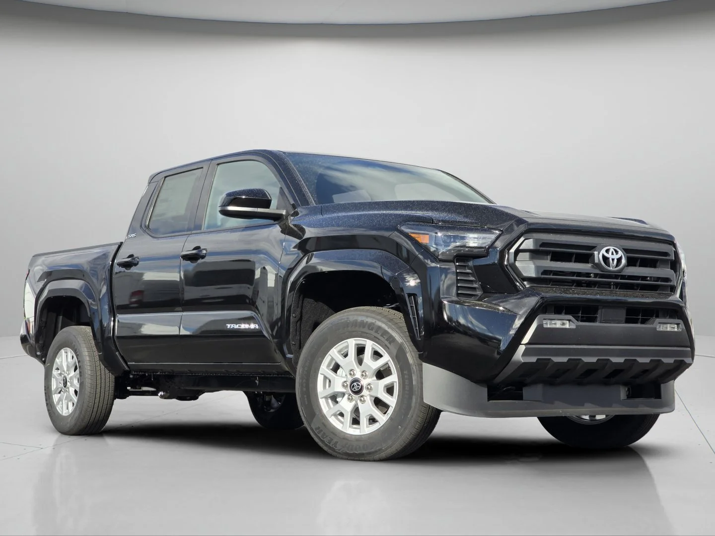New 2026  Toyota SR5 image 2