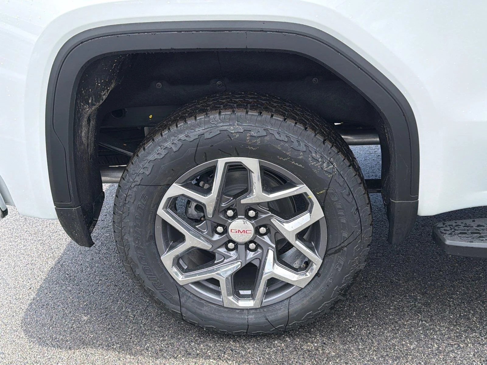 2026 GMC Sierra 1500 SLT - Photo 8