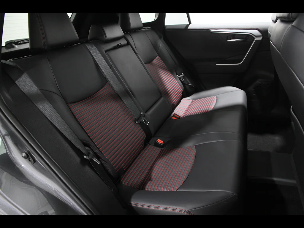 Used 2022 Magnetic Gray Metallic w/Midnight Black Metallic Roof Toyota XSE image 18