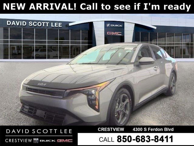 2025 Kia K4 LXS AT's photo