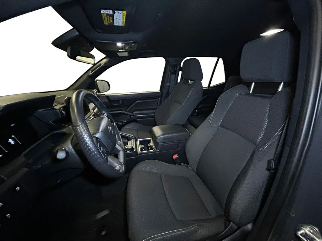 Used 2025 Underground Toyota SR5 image 9