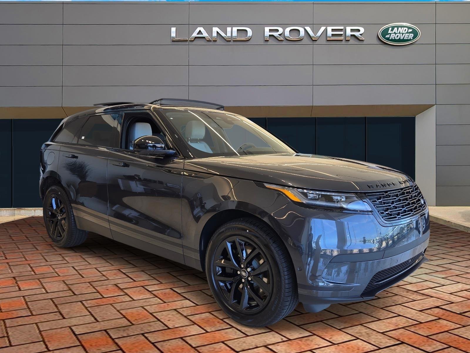 2026 Land Rover Range Rover Velar P250 S's photo