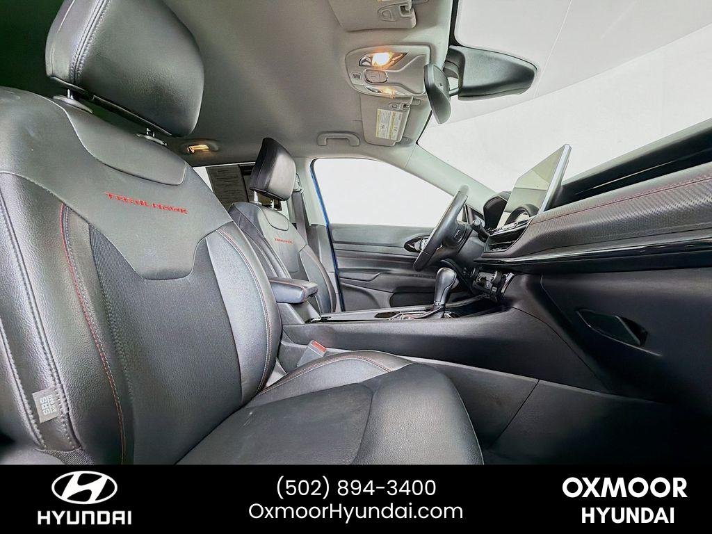 Used 2022 Laser Blue Pearlcoat Jeep Trailhawk image 27
