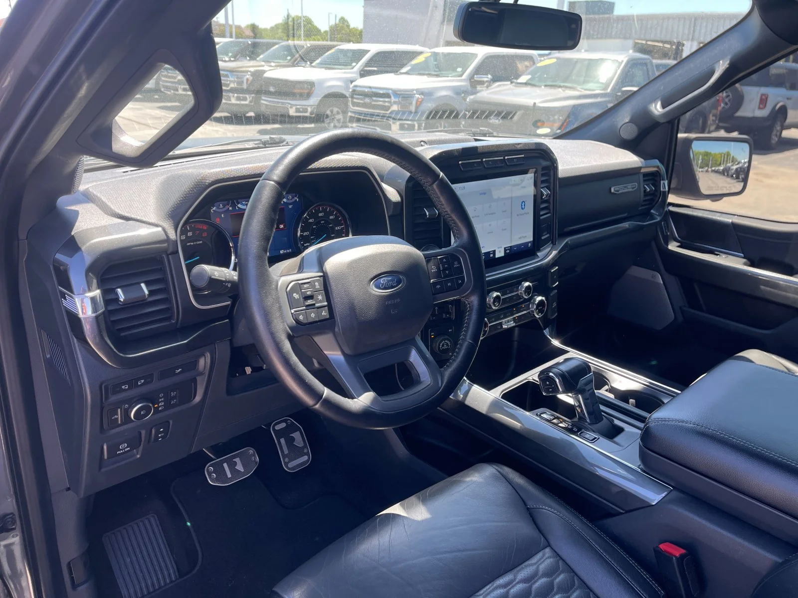 Used 2022 Gray Ford XLT image 11