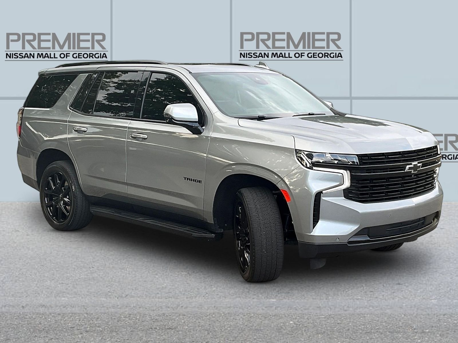 Used 2024 Gray Chevrolet RST image 3