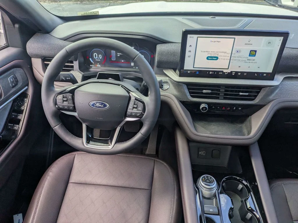 New 2026 Star White Metallic Tri-Coat Ford Platinum image 20