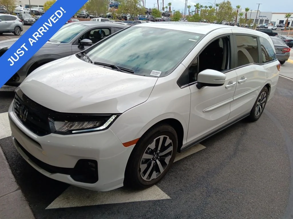 Used 2026 Platinum White Pearl Honda EX-L image 1