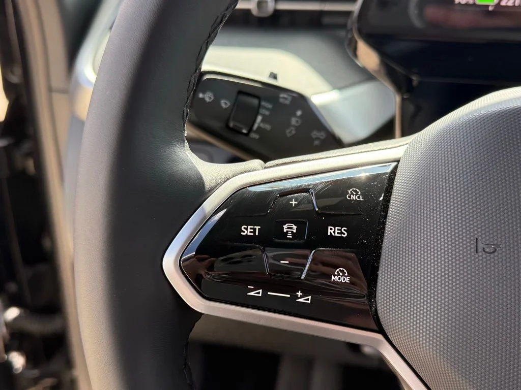 2025 Volkswagen ID. Buzz Pro S - Photo 18