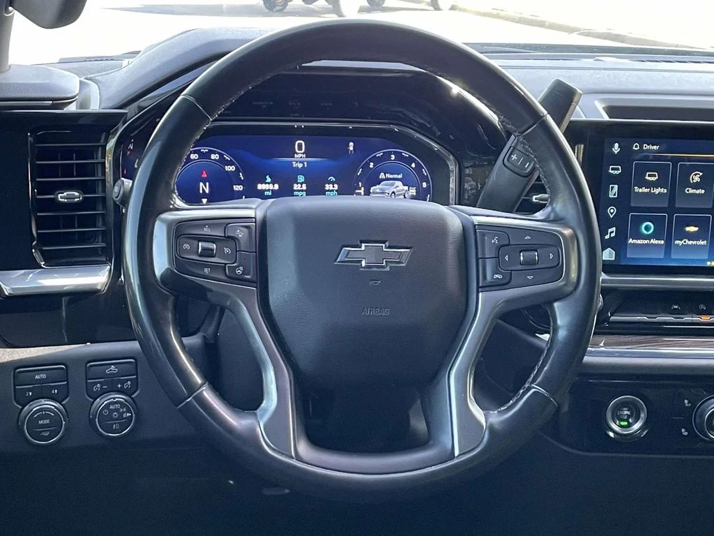 Used 2024 Summit White Chevrolet RST image 16